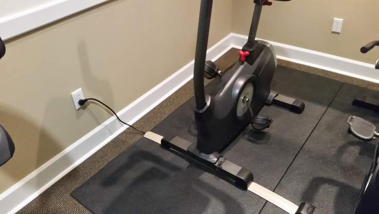 Trip and fall claim at a Miami, Florida apartment complex gym on a power cord. 