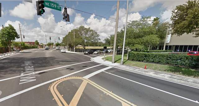 NE 159 street and West dixie avenue in North Miami Beach